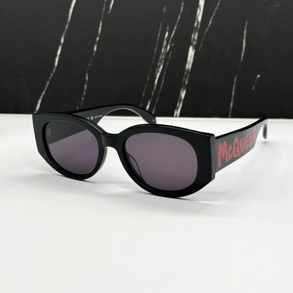 NEW AM0330S 002 ALEXANDER MCQUEEN BLACK OVAL WOMEN SUNGLASSES main image 7